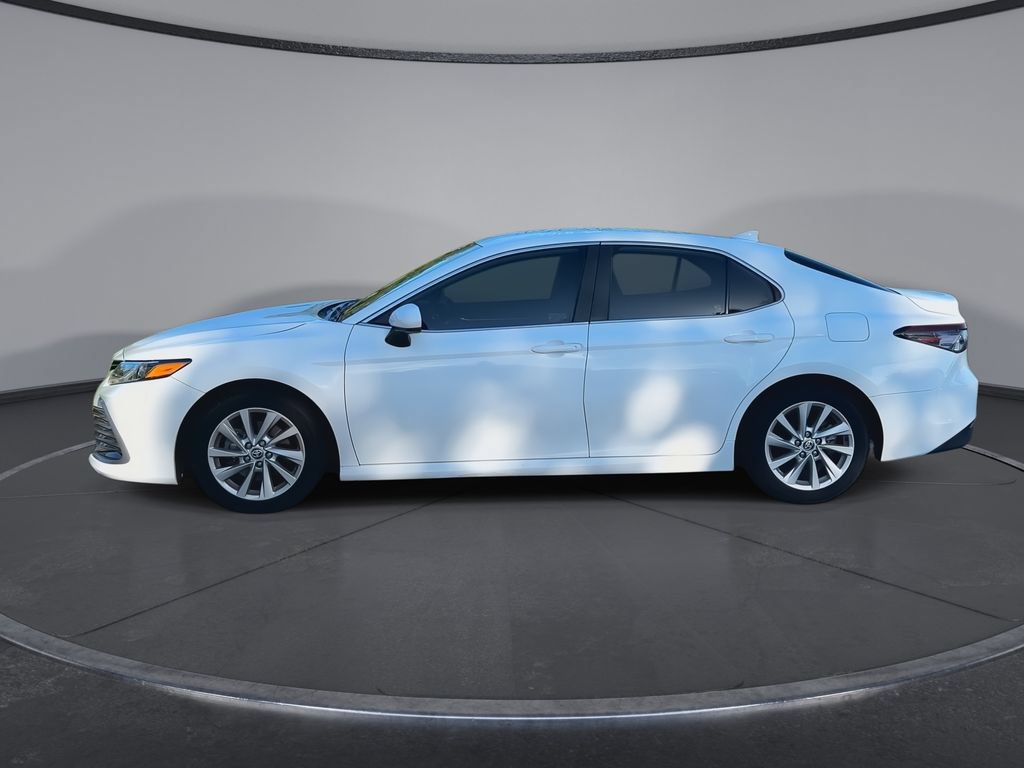 Used 2023 Toyota Camry LE FWD image 5