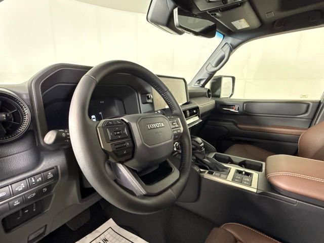 Used 2025 Toyota Land Cruiser image 14