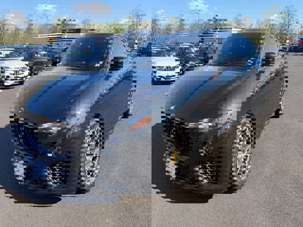 Used 2022 Maserati Levante Modena image 7