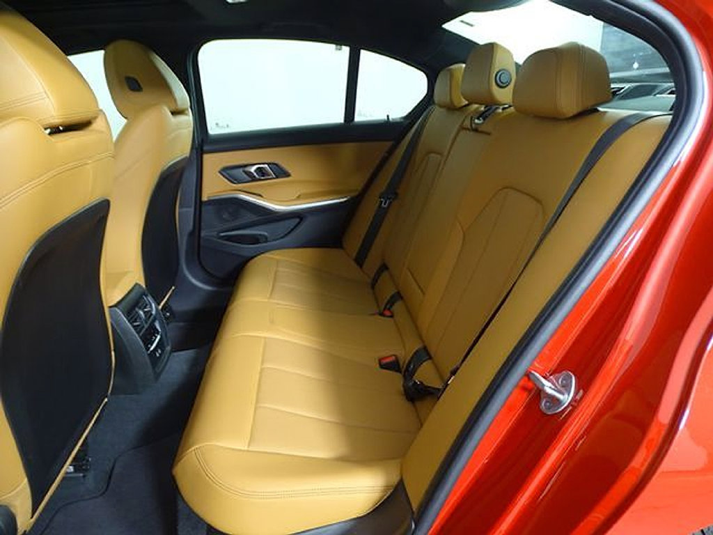 Used 2024 BMW 330i Sedan RWD image 14