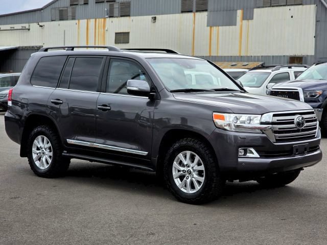 Used 2018 Toyota Land Cruiser w/ Carpet Mat Package AWD/4WD image 2