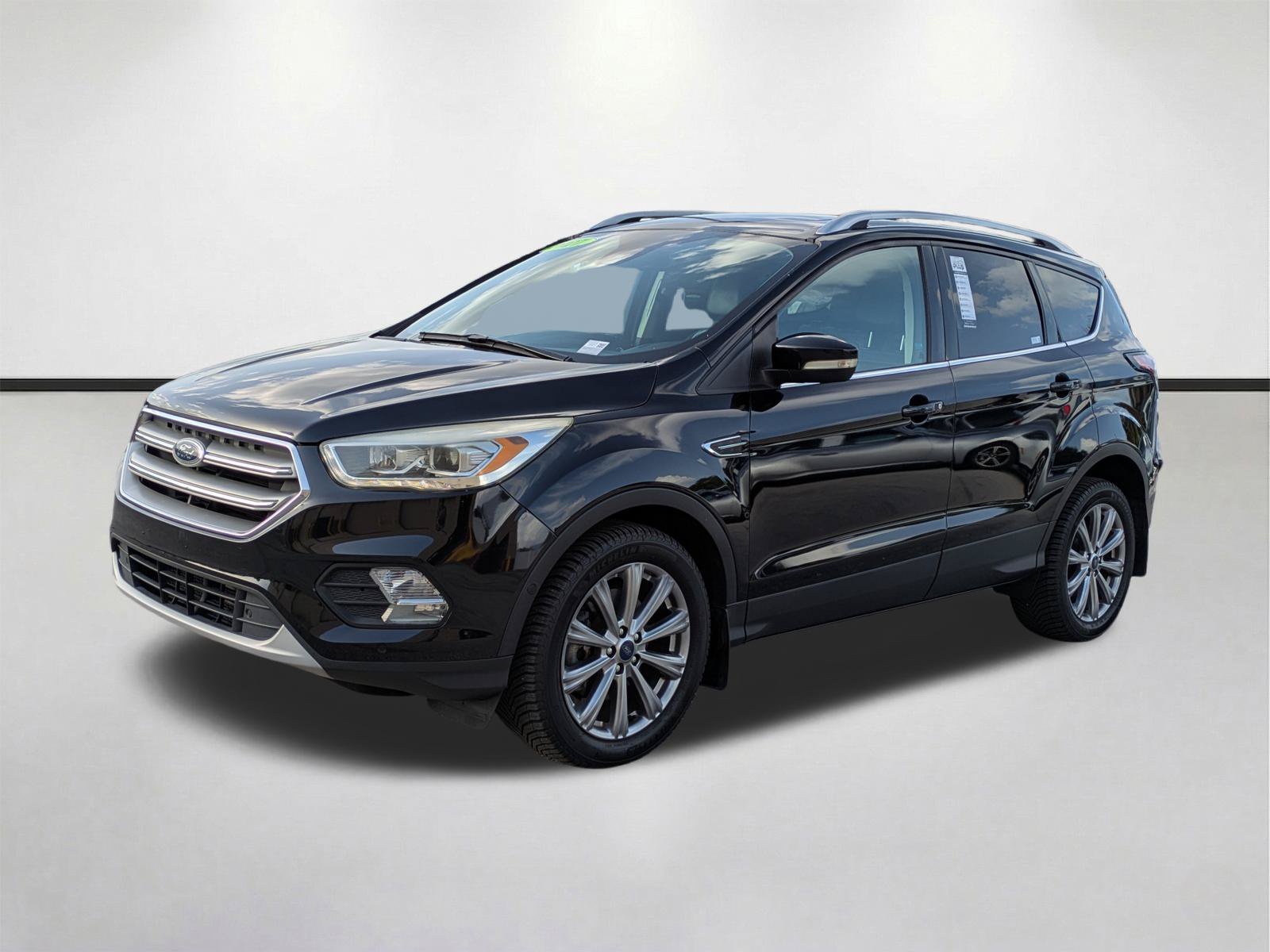 Used 2017 Ford Escape Titanium w/ Canadian Touring Package AWD/4WD image 9