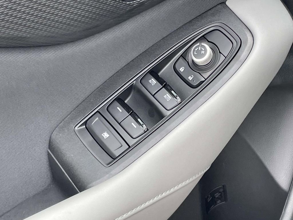 Used 2025 Subaru Outback Premium w/ Popular Package #1 image 17