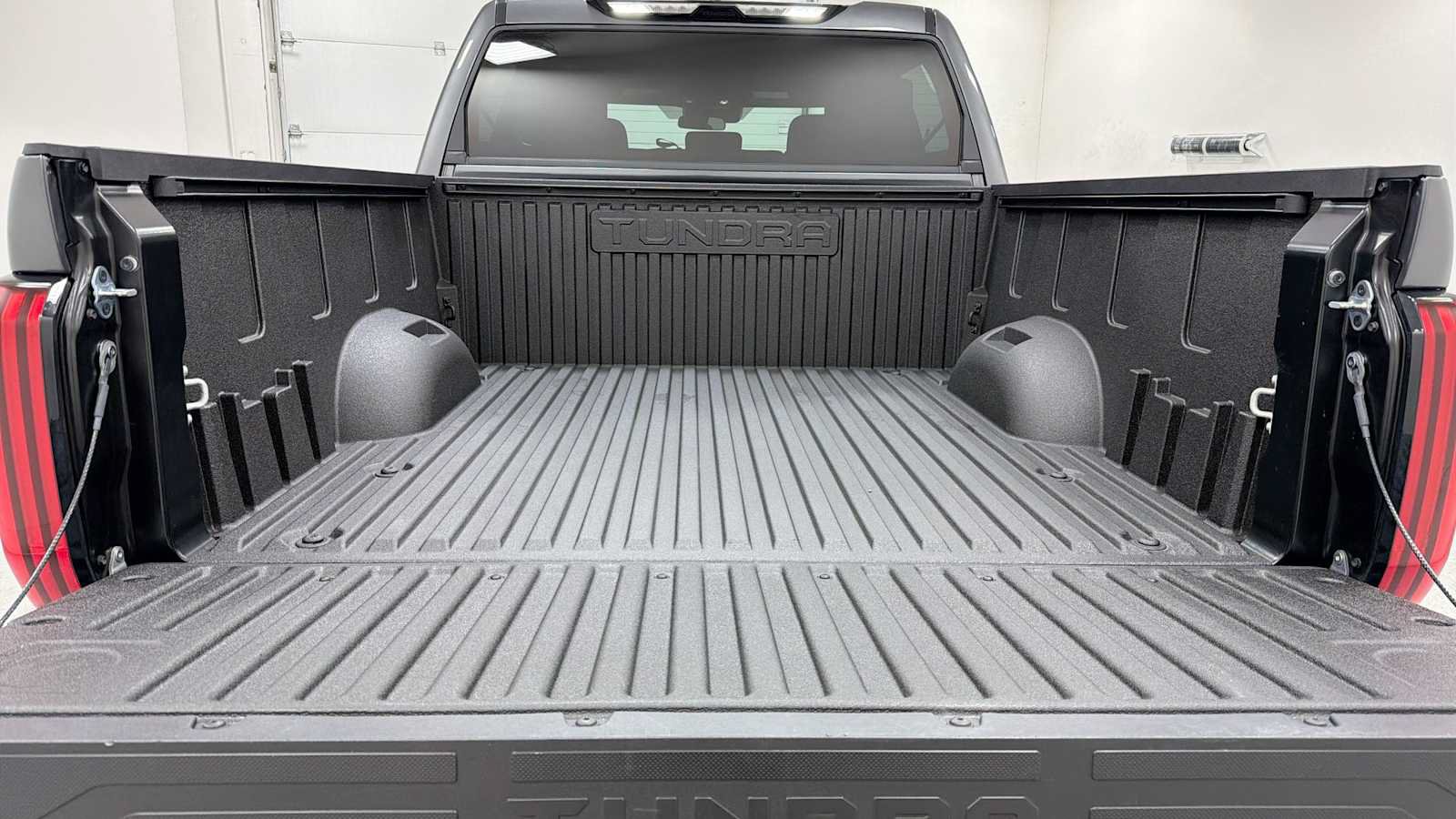 Certified 2026 Toyota Tundra SR5 w/ SR5 Convenience Package AWD/4WD image 28