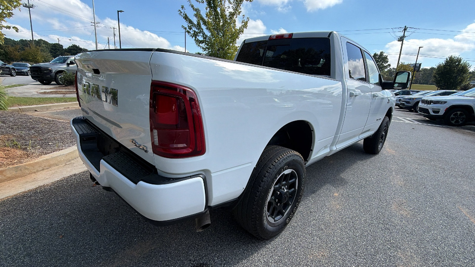 Used 2026 RAM 2500 Laramie AWD/4WD image 8