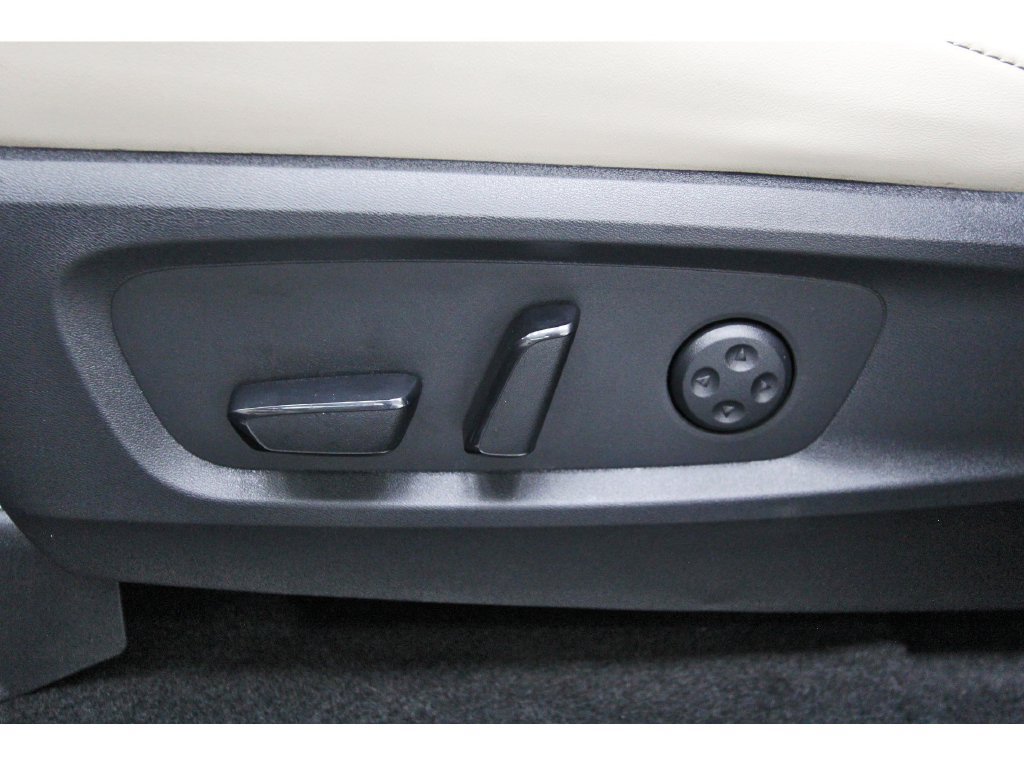 Used 2025 INFINITI QX60 Pure w/ Cargo Package FWD image 31