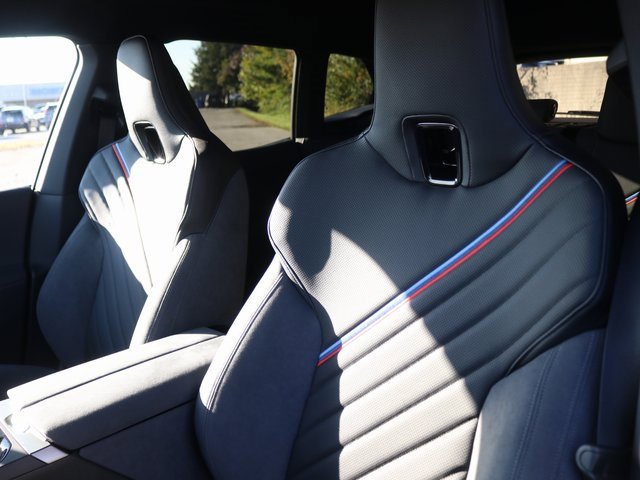 New 2026 BMW iX xDrive60 w/ M Sport Package image 7
