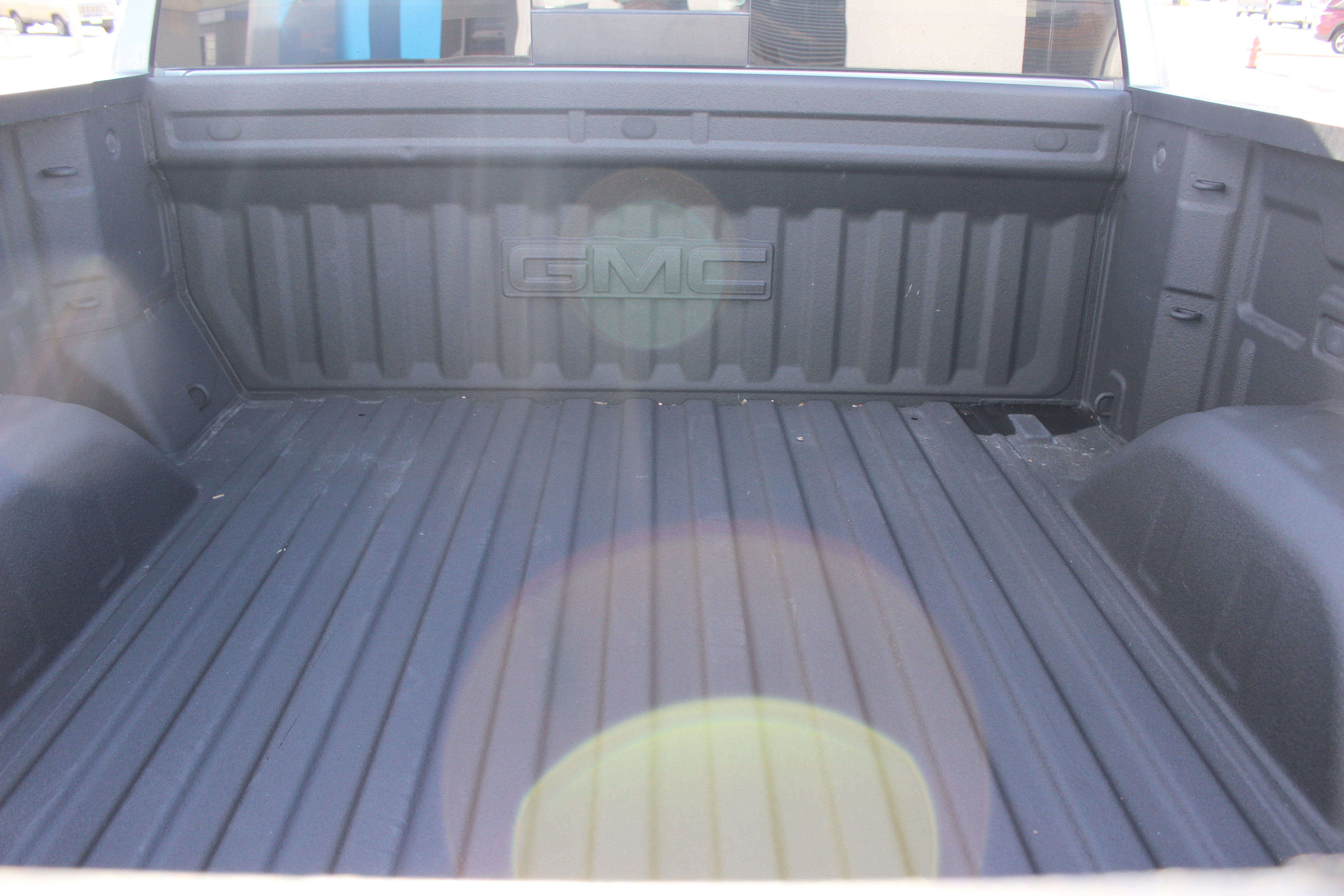 Used 2019 GMC Sierra 1500 SLE w/ SLE Value Package image 12