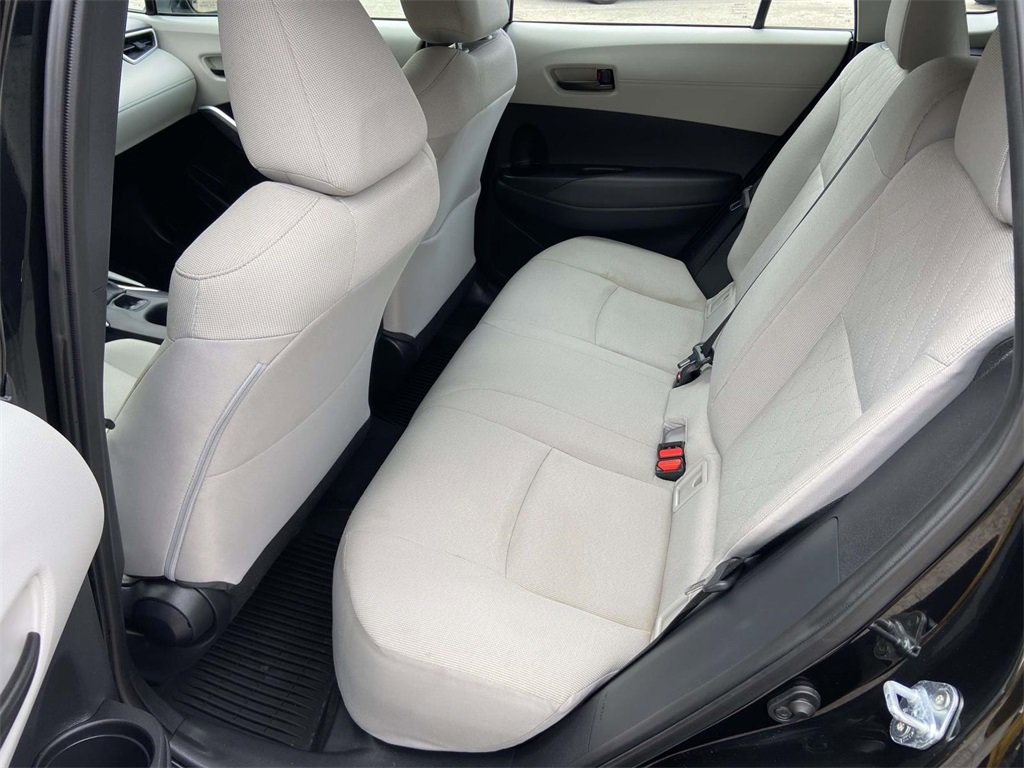 Used 2025 Toyota Corolla Cross L image 17