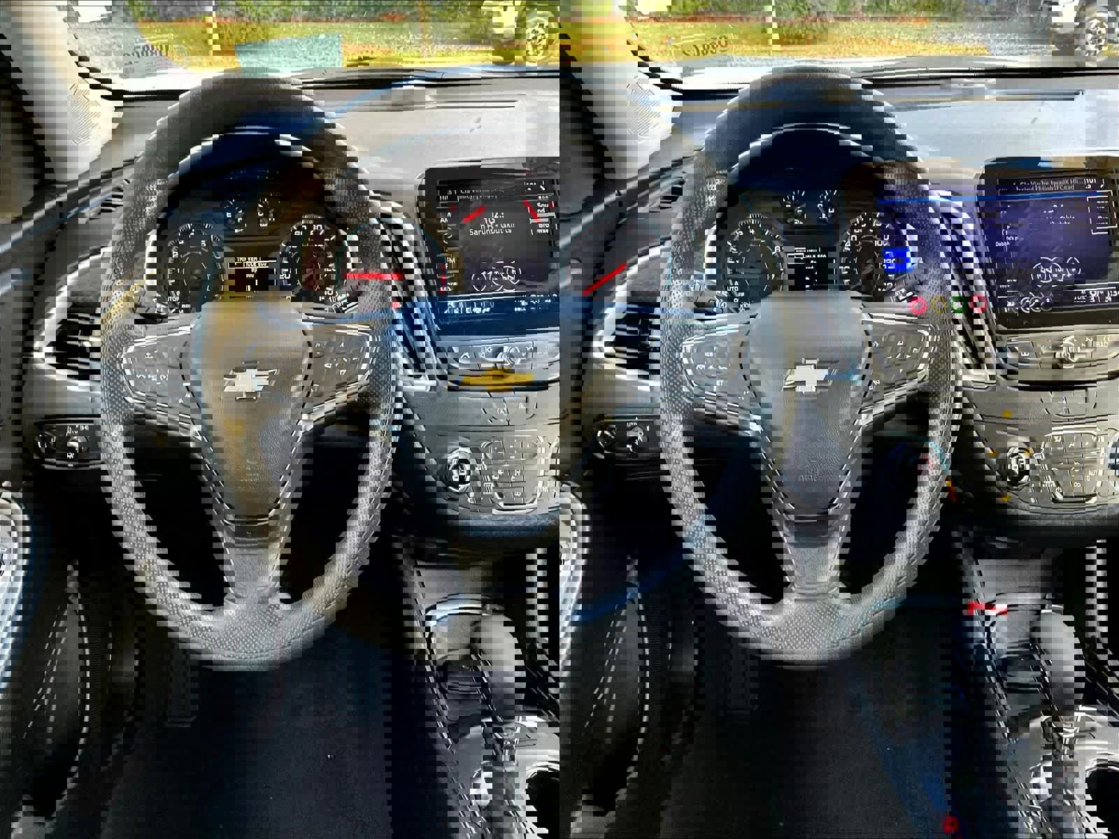 Used 2023 Chevrolet Malibu LT image 17