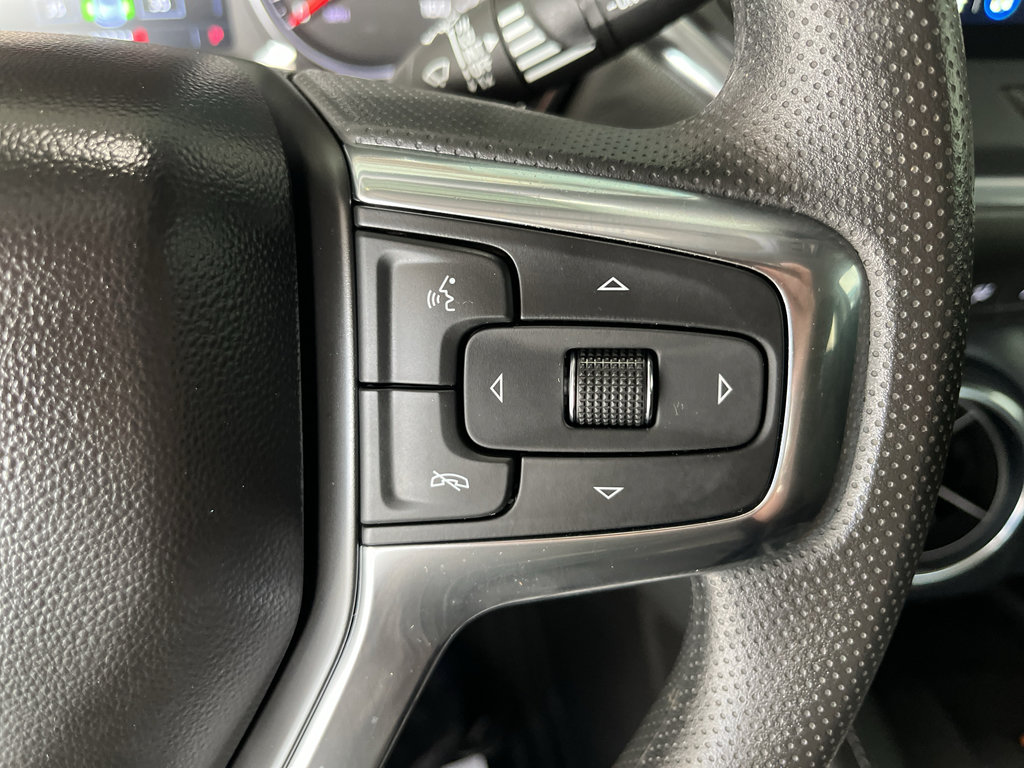Used 2024 Chevrolet Blazer LT w/ Convenience Package FWD image 20