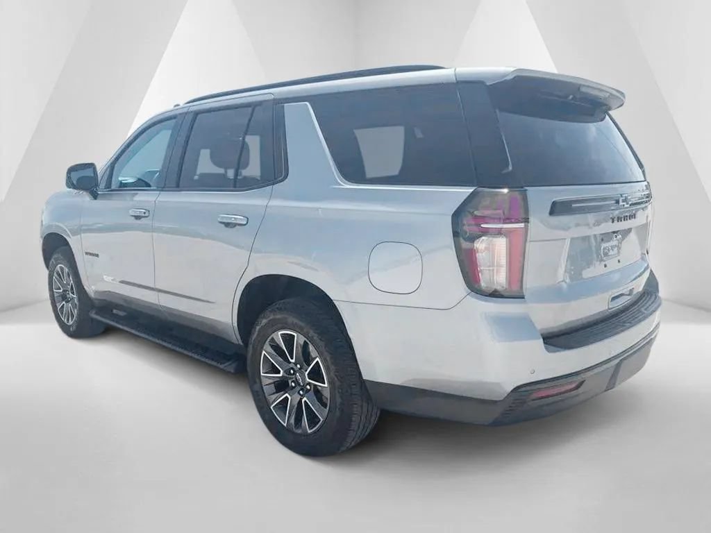 Used 2024 Chevrolet Tahoe Z71 w/ Luxury Package AWD/4WD image 5