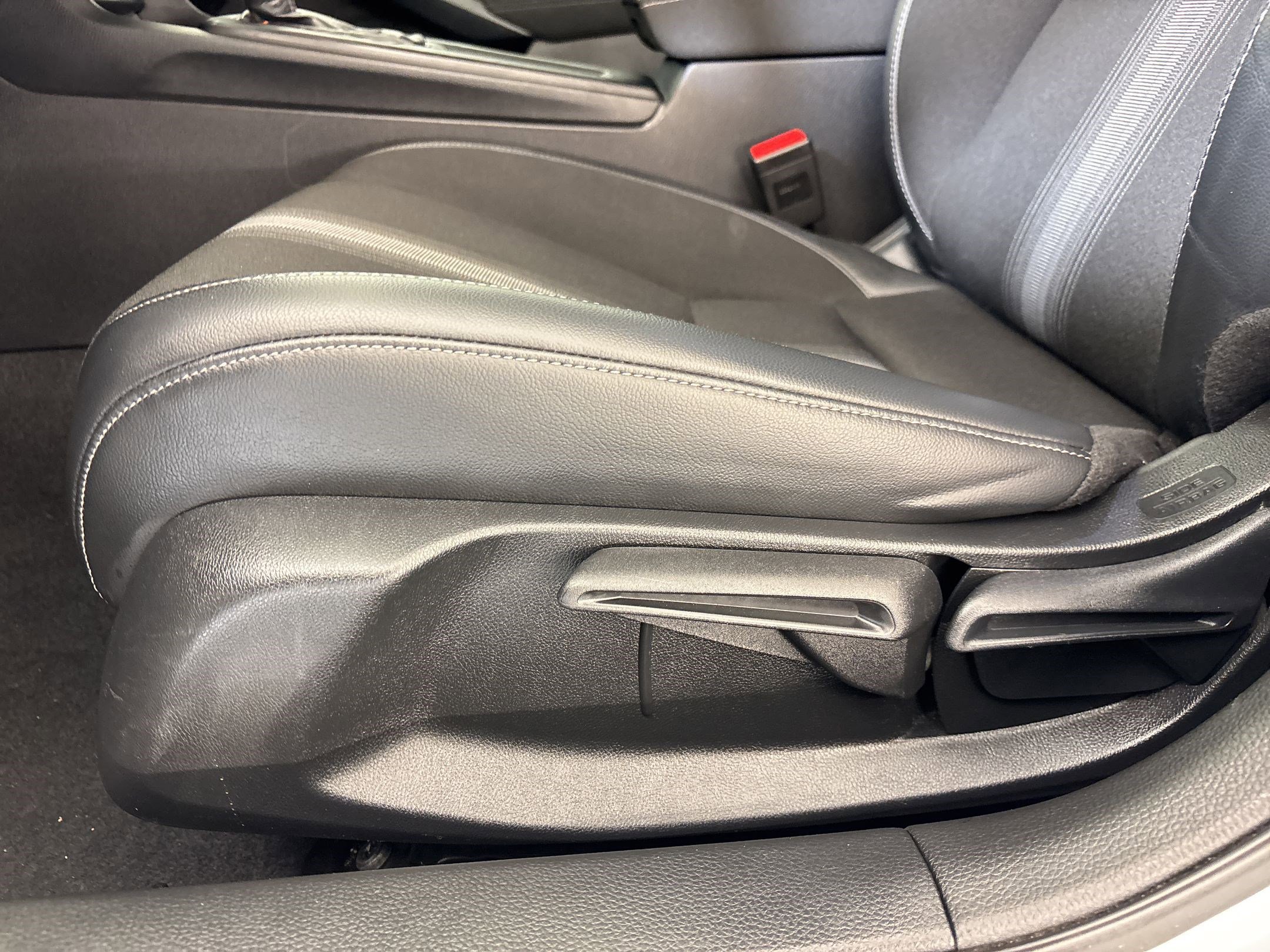 Used 2022 Honda Civic Sport image 12