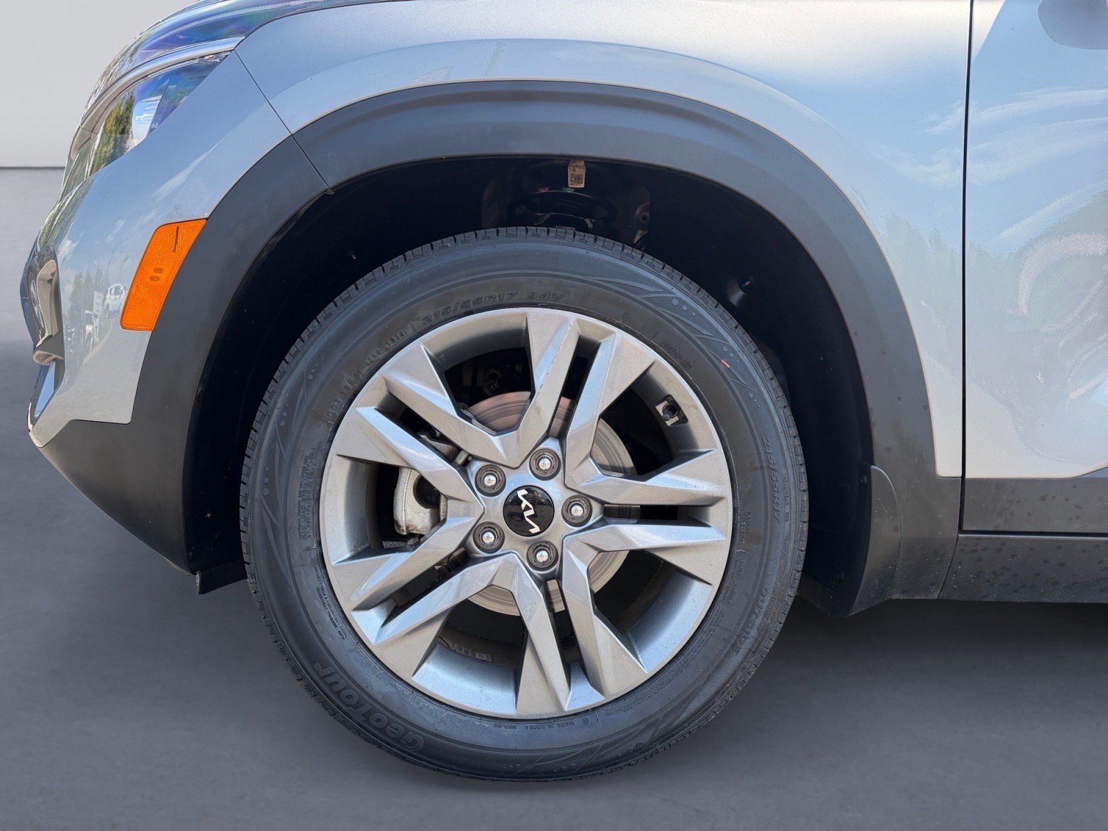 Used 2023 Kia Seltos S FWD image 9