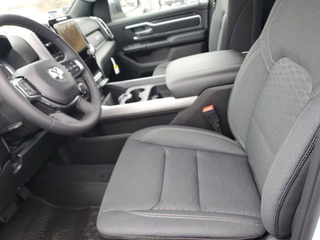 New 2026 RAM 1500 4x4 Crew Cab image 13