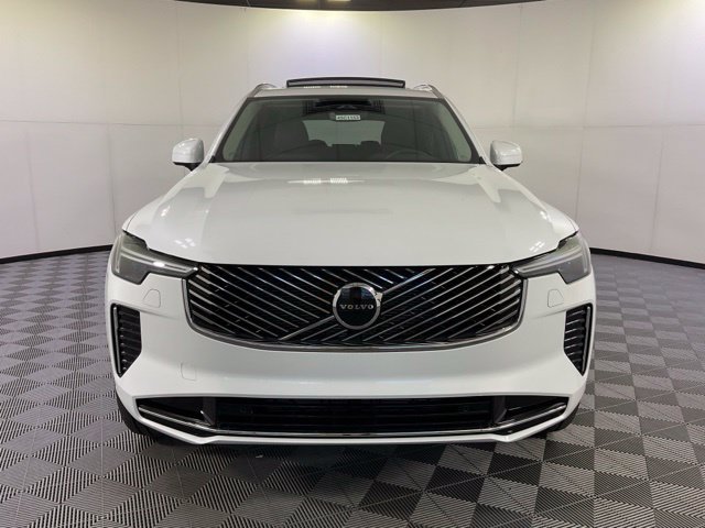 New 2026 Volvo XC90 B5 Core AWD/4WD image 2