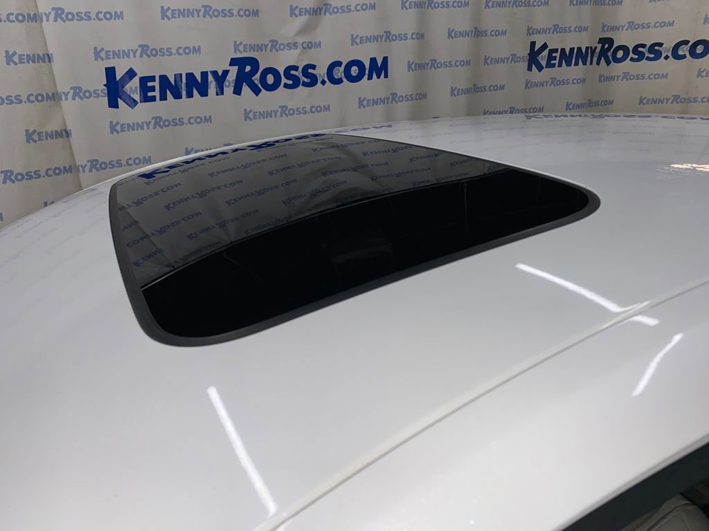 Used 2018 Honda Accord EX-L image 11