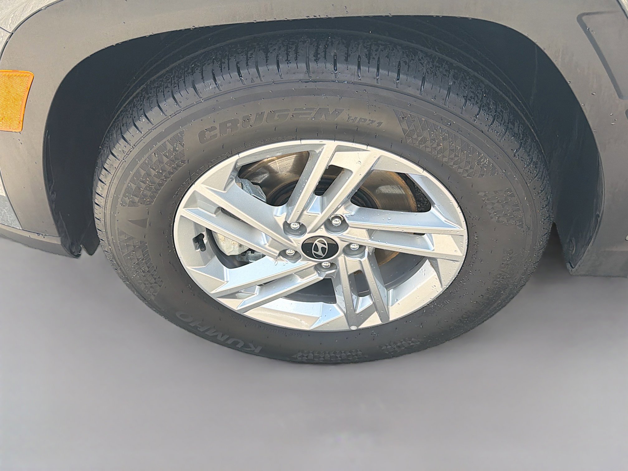 Used 2025 Hyundai Tucson SE image 33