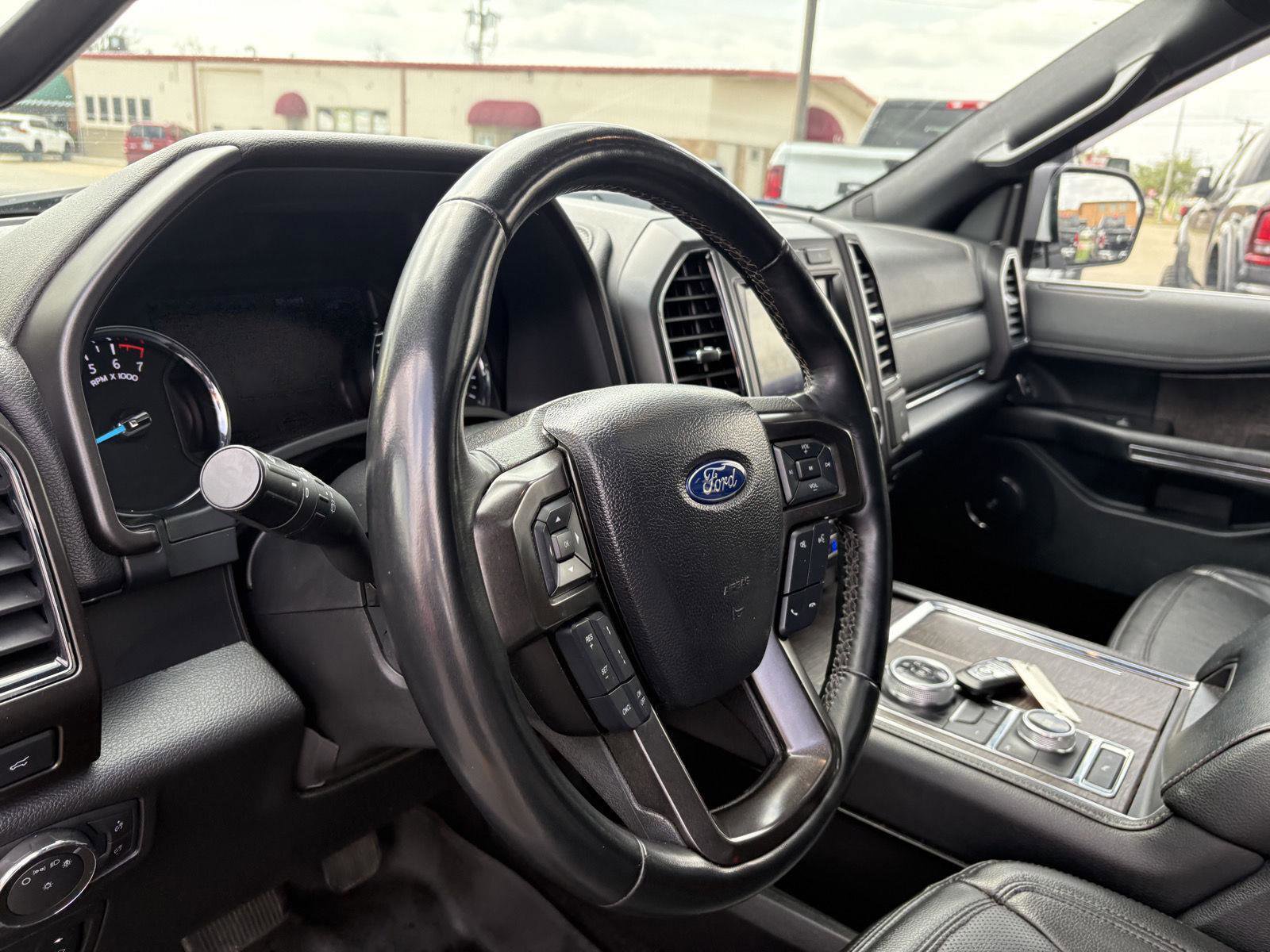 Used 2021 Ford Expedition Max Limited image 7