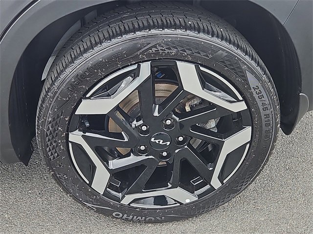 Certified 2024 Kia Seltos SX w/ SX Sunroof Package image 8