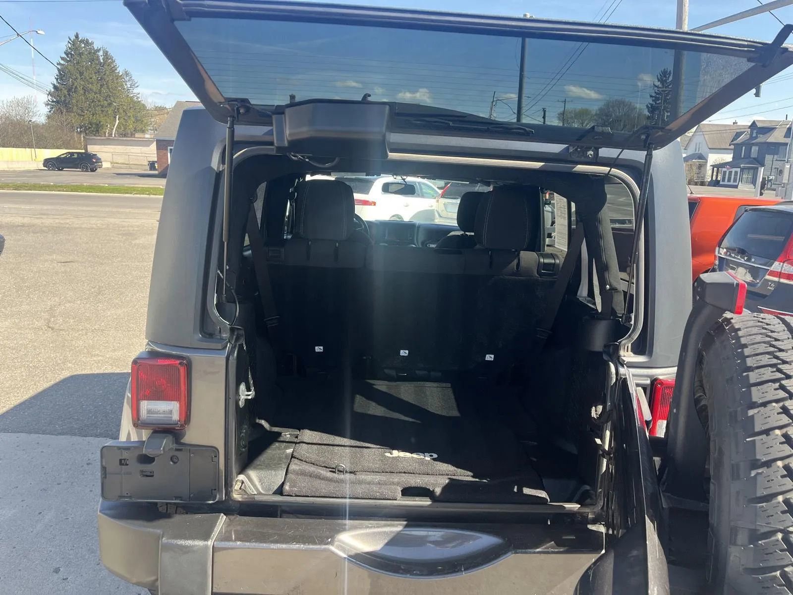 Used 2017 Jeep Wrangler Unlimited Sahara w/ Dual Top Group image 24