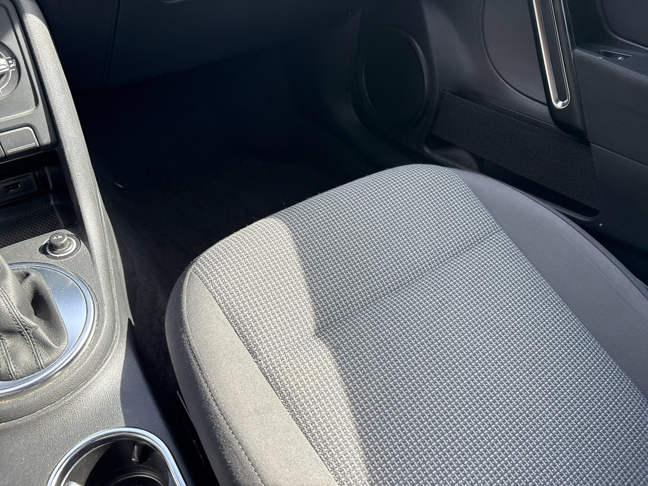 Used 2019 Volkswagen Beetle 2.0T S image 18