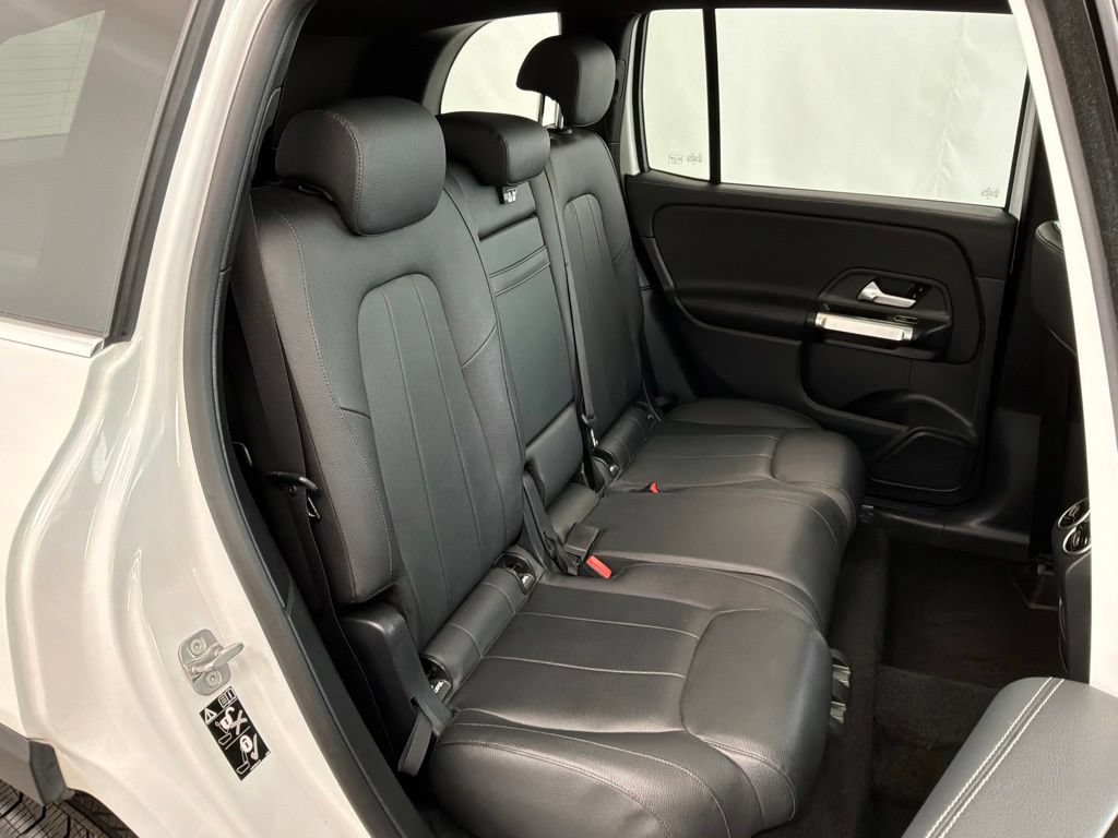 Used 2023 Mercedes-Benz GLB 250 image 28