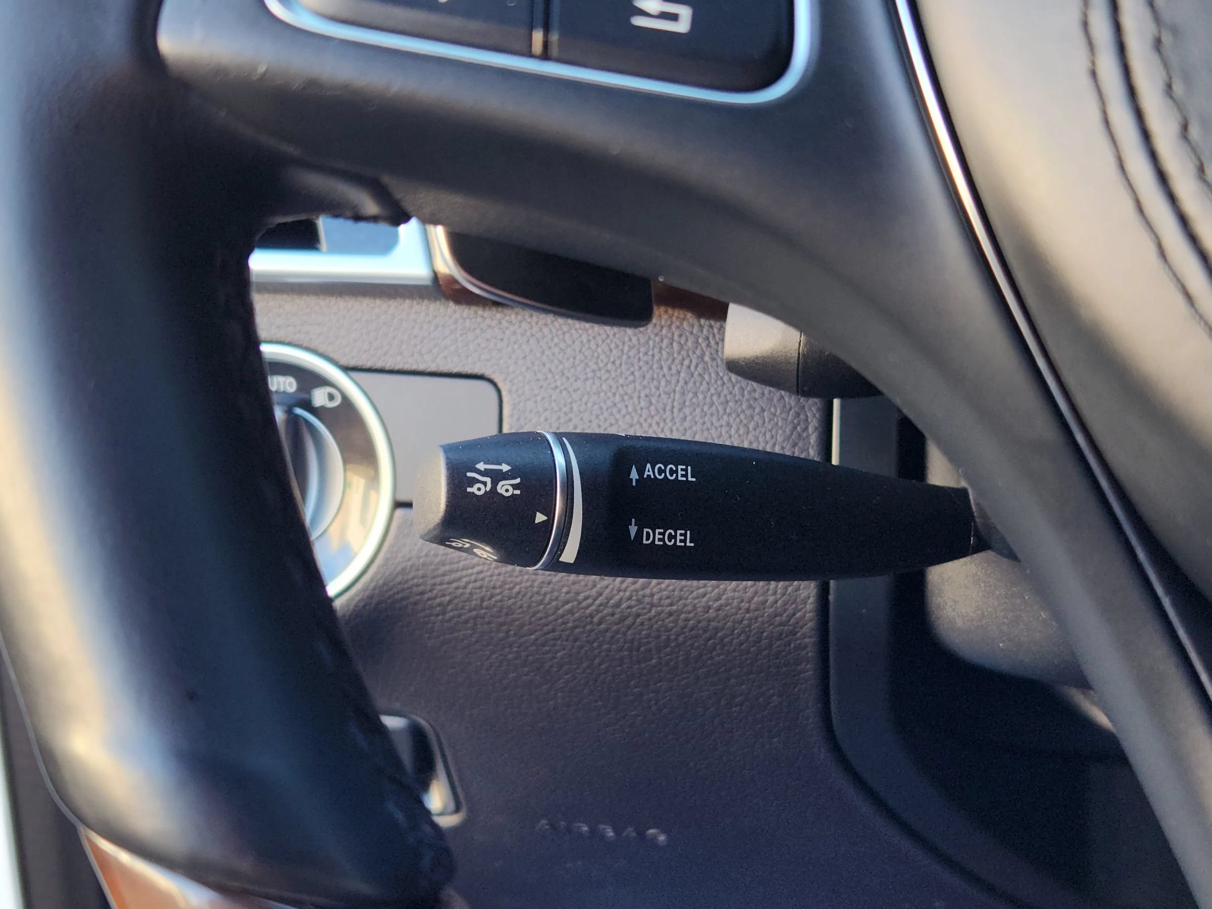 Used 2018 Mercedes-Benz GLS 550 4MATIC image 11