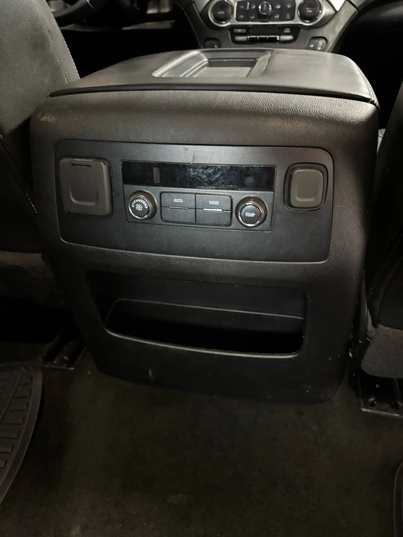 Used 2018 Chevrolet Tahoe LT image 18