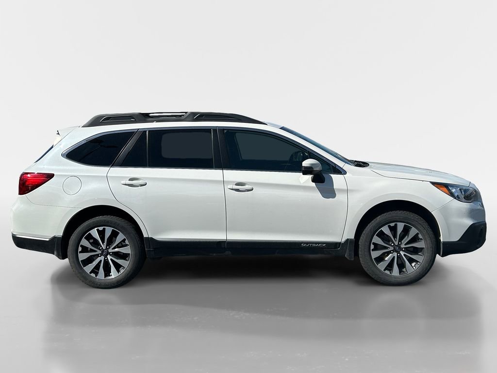 Used 2017 Subaru Outback 2.5i Limited AWD/4WD image 7