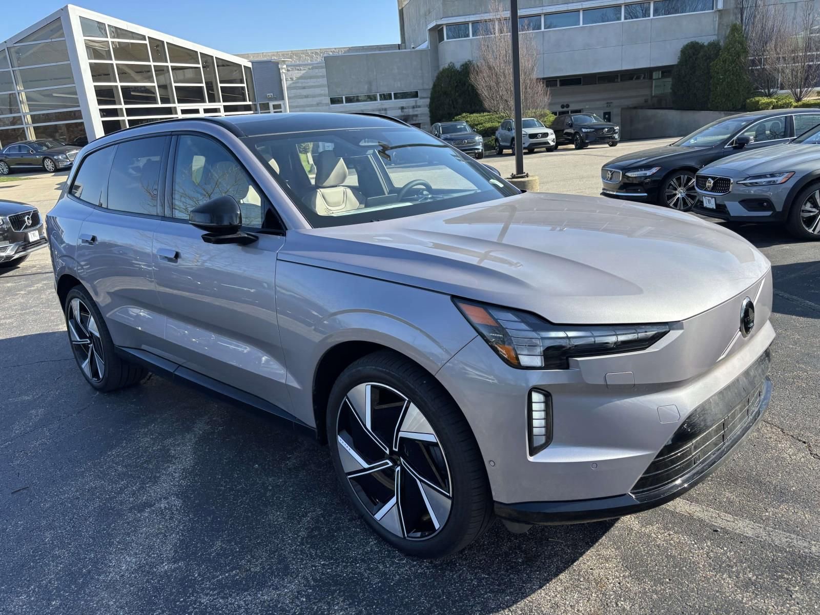 New 2026 Volvo EX90 Ultra AWD/4WD image 3