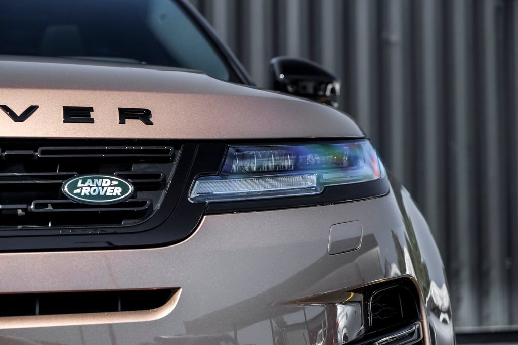 New 2026 Land Rover Range Rover Evoque Hoxton AWD/4WD image 6