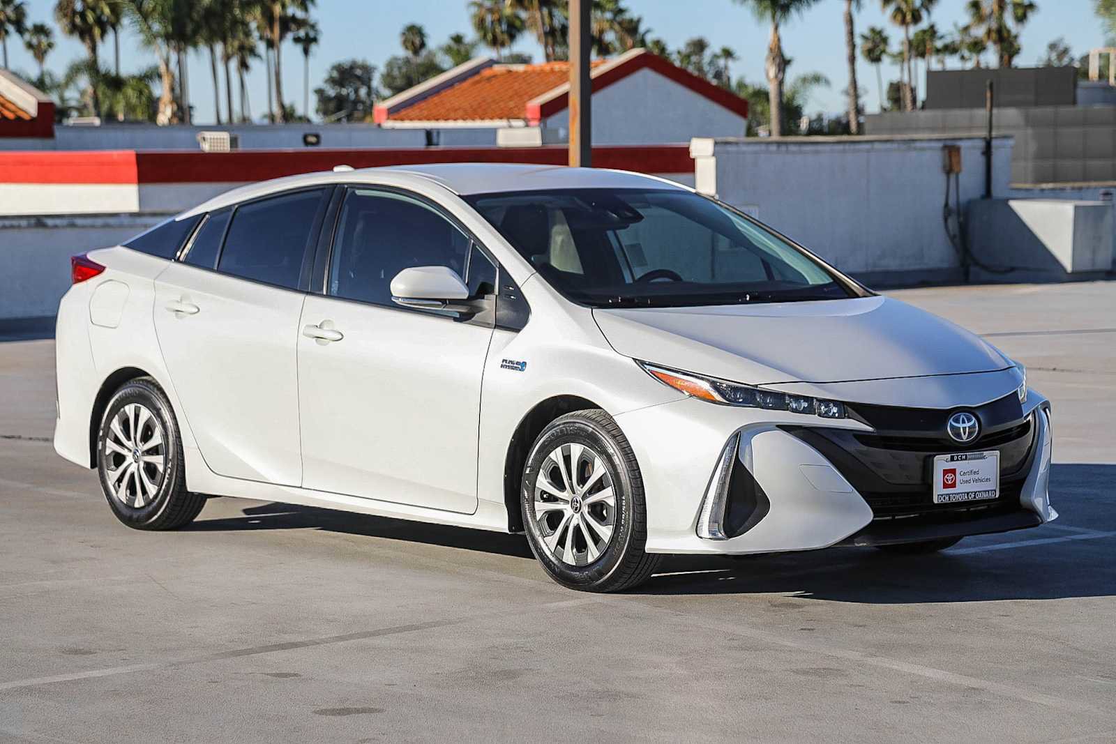 Used 2021 Toyota Prius Prime XLE image 4