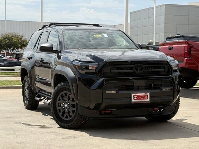 New 2026 Toyota 4Runner SR5 AWD/4WD image 2