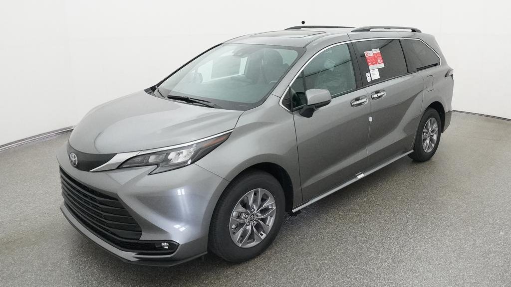 New 2026 Toyota Sienna XLE FWD image 1