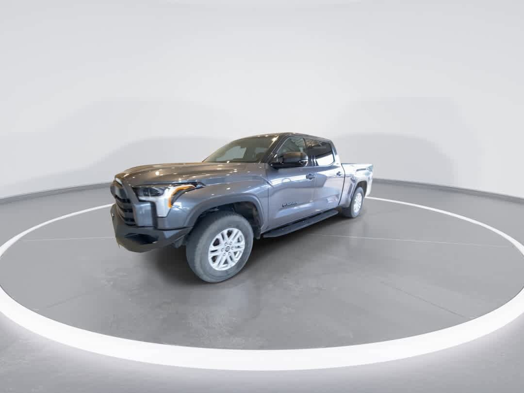 Used 2023 Toyota Tundra SR5 w/ SR5 Premium Package AWD/4WD image 4