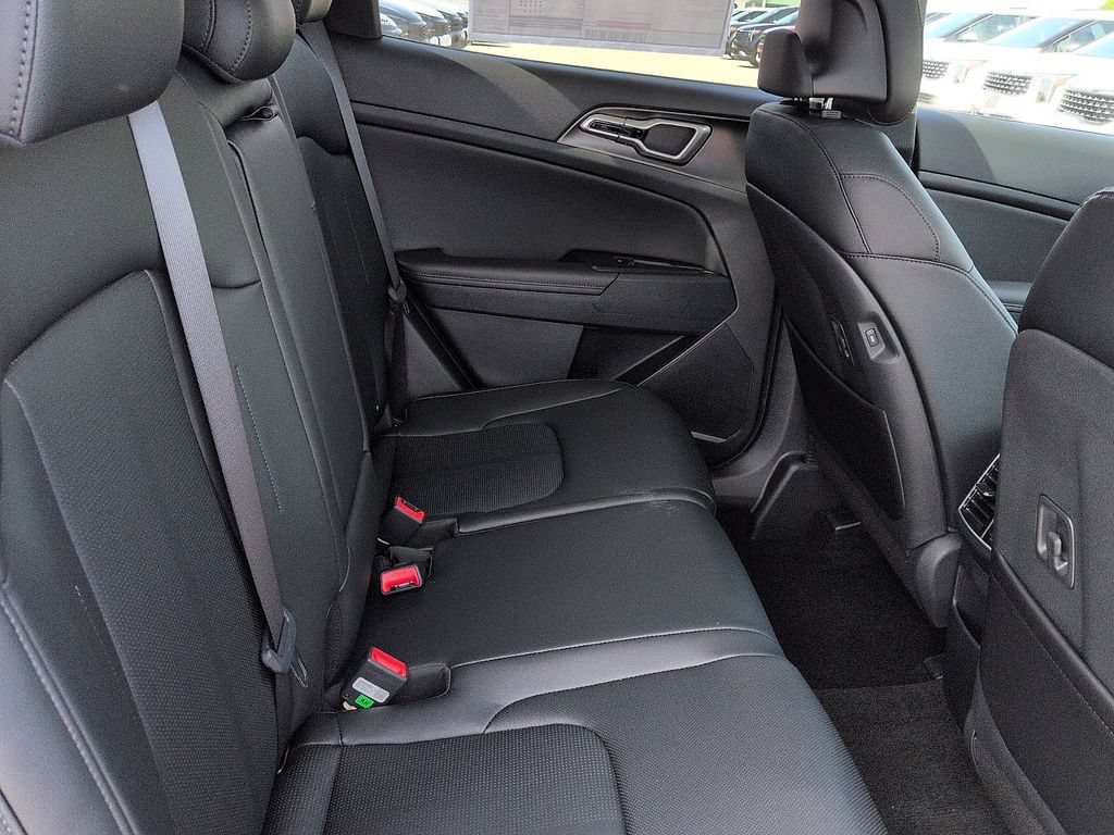 New 2026 Kia Sportage EX FWD image 8