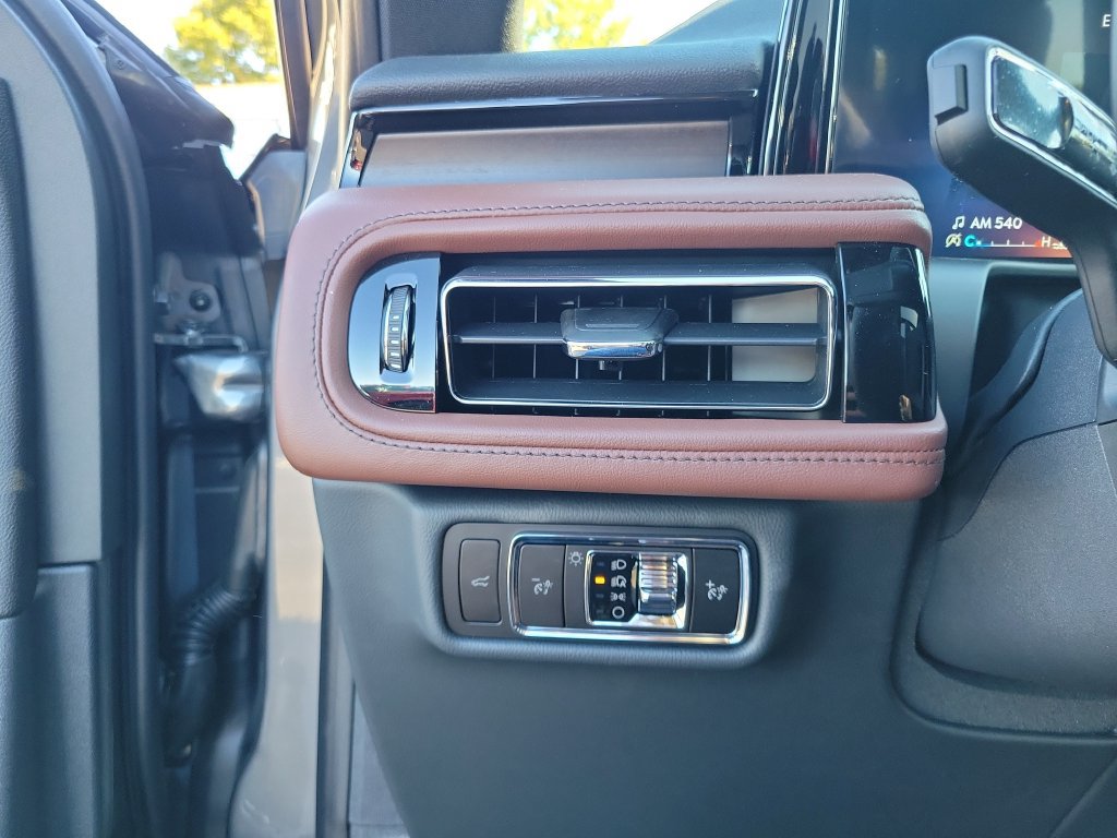 New 2027 Lincoln Aviator Reserve AWD/4WD image 23