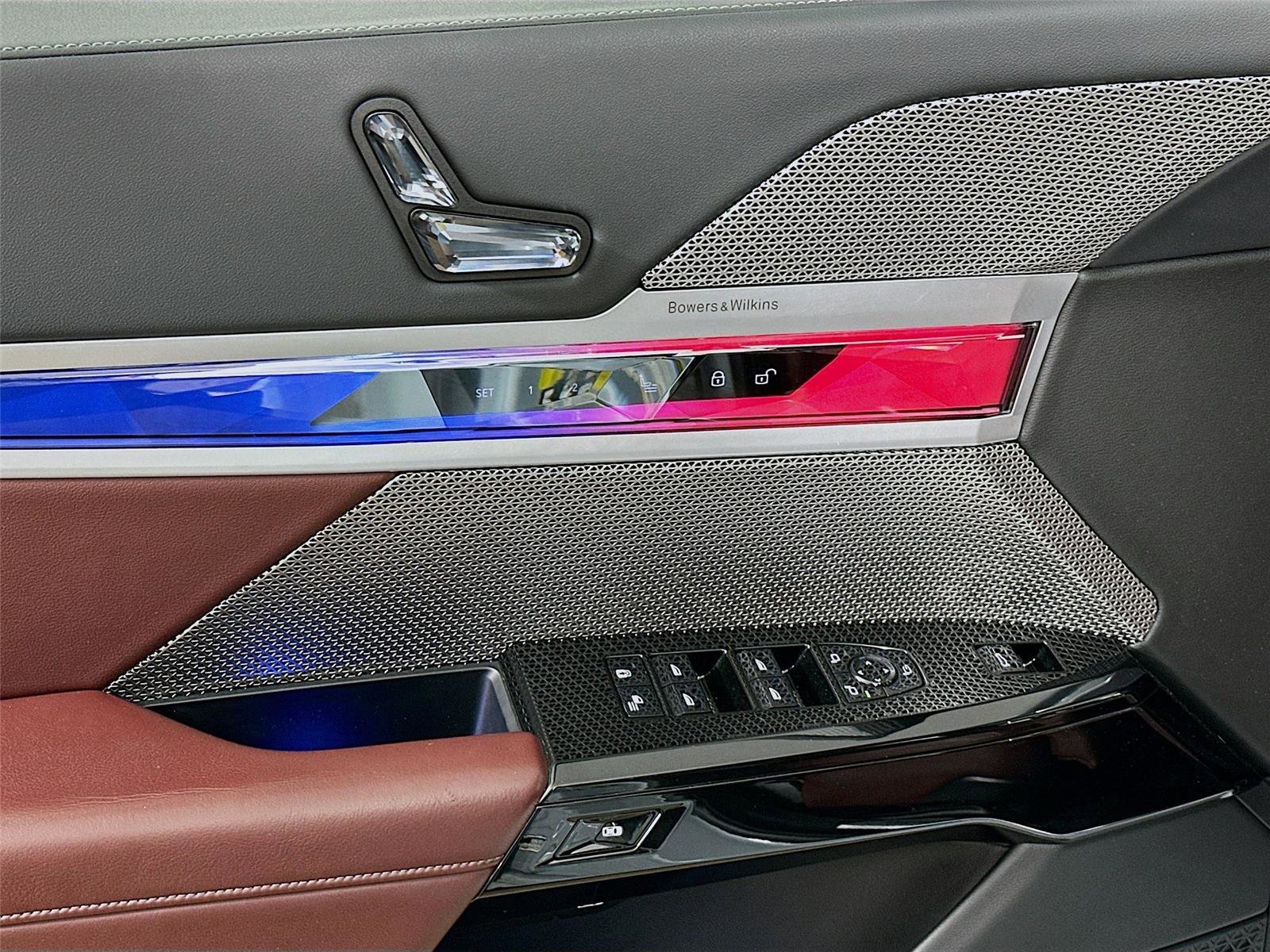 Used 2023 BMW 760i xDrive image 18