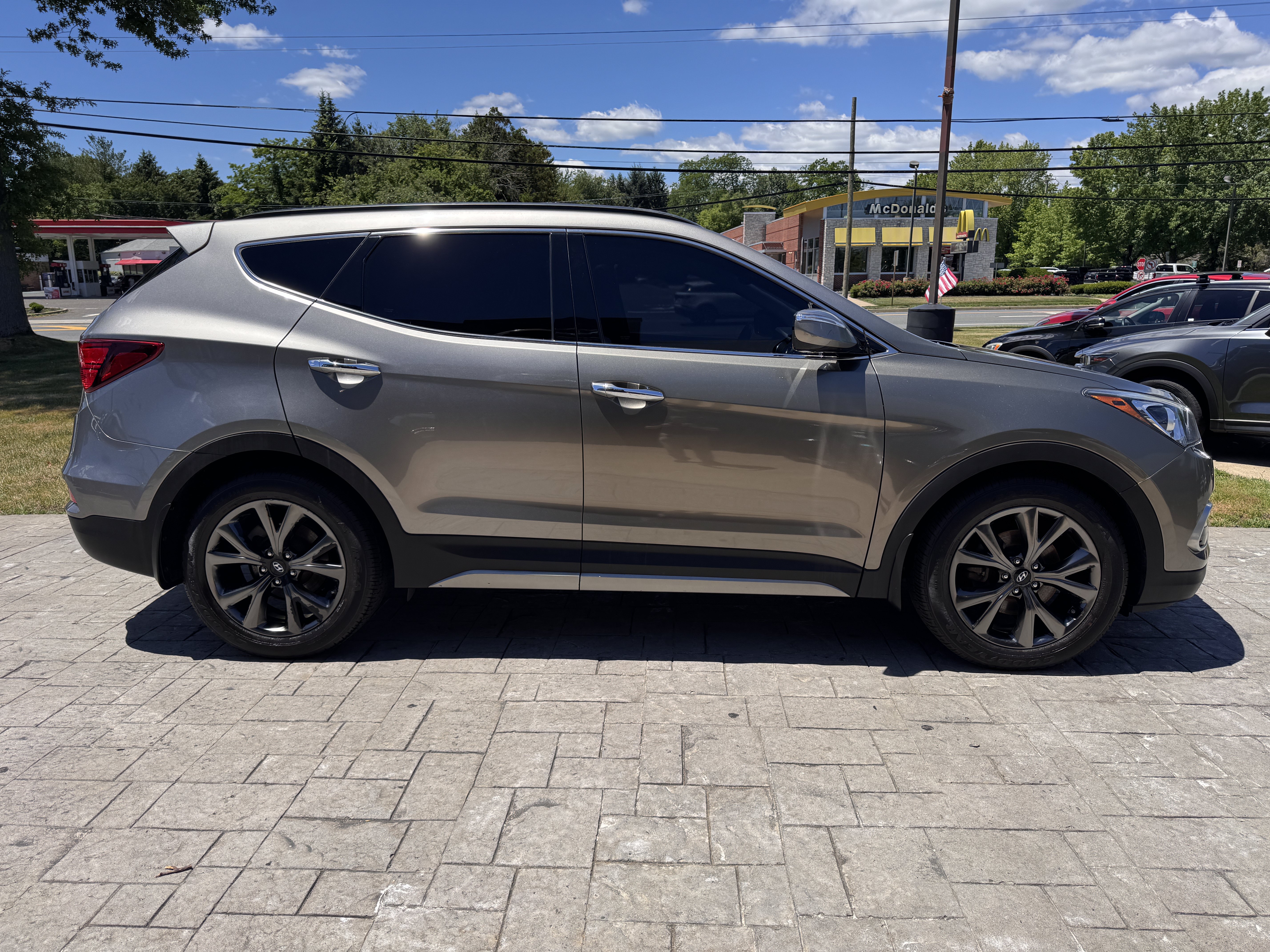 Used 2018 Hyundai Santa Fe Sport AWD/4WD image 12