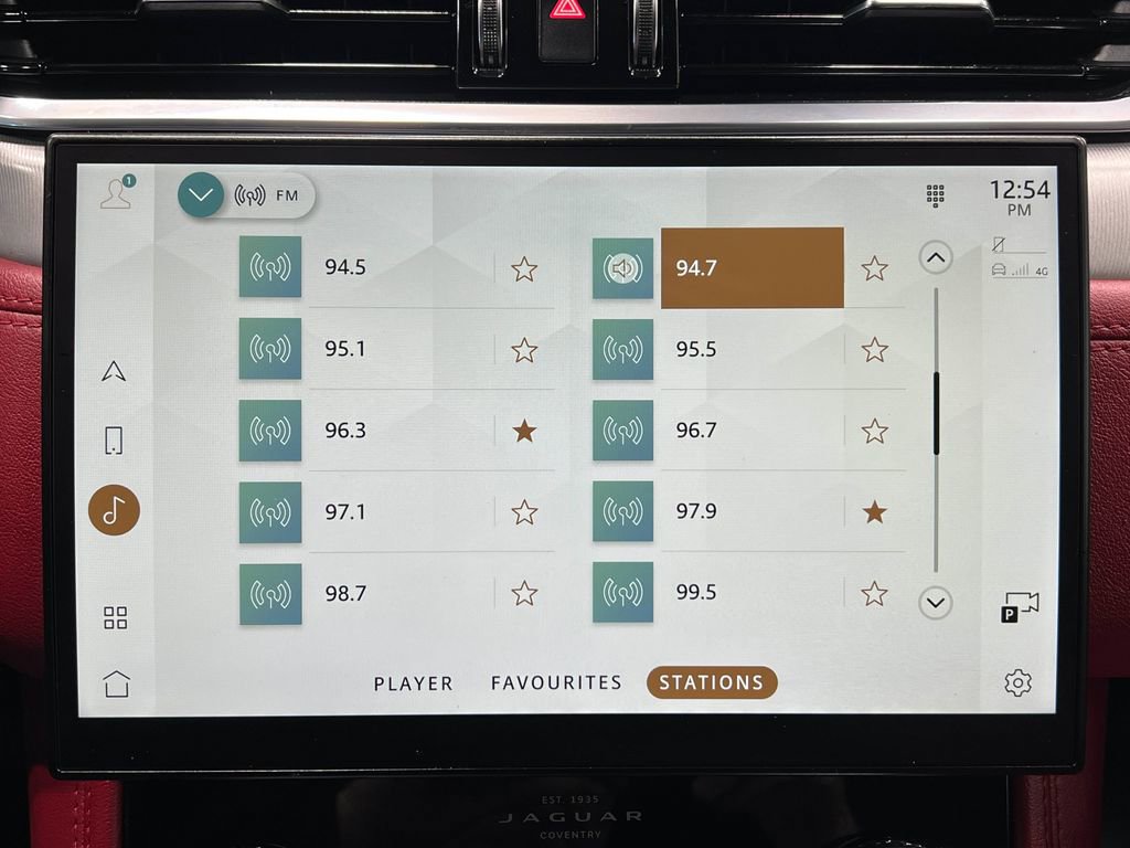 Used 2021 Jaguar F-PACE R-Dynamic S image 24