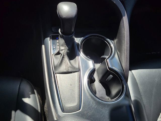 Used 2020 Toyota Camry SE w/ Carpet Mat Package image 22