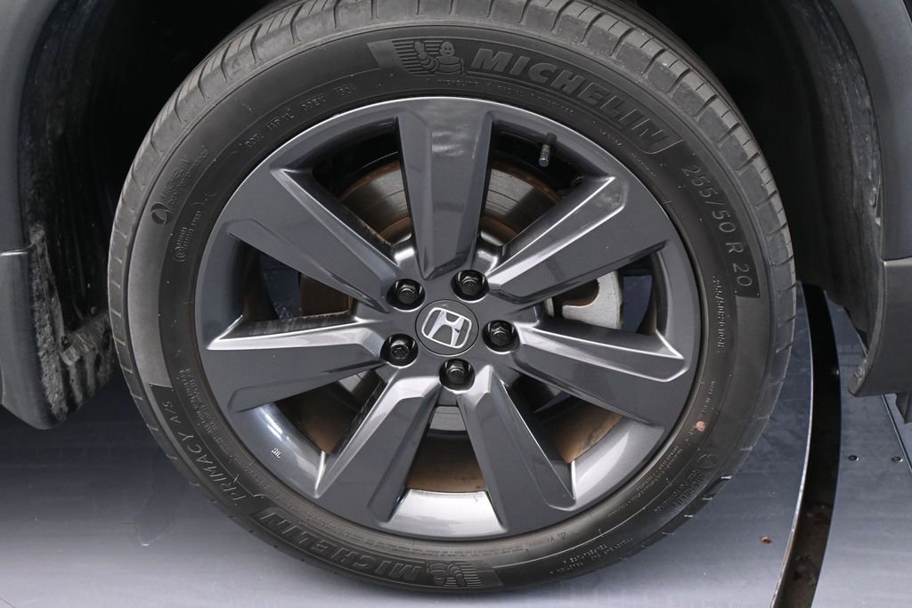 Used 2025 Honda Pilot Sport image 42