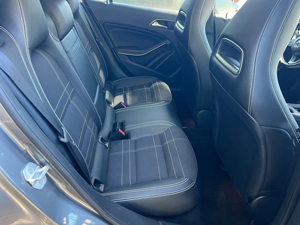 Used 2017 Mercedes-Benz GLA 250 image 16
