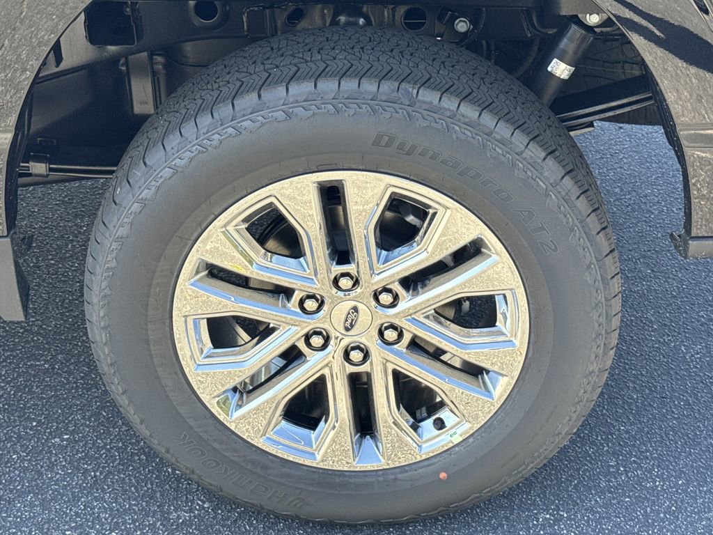 New 2025 Ford F150 Lariat w/ Equipment Group 501A Mid image 19