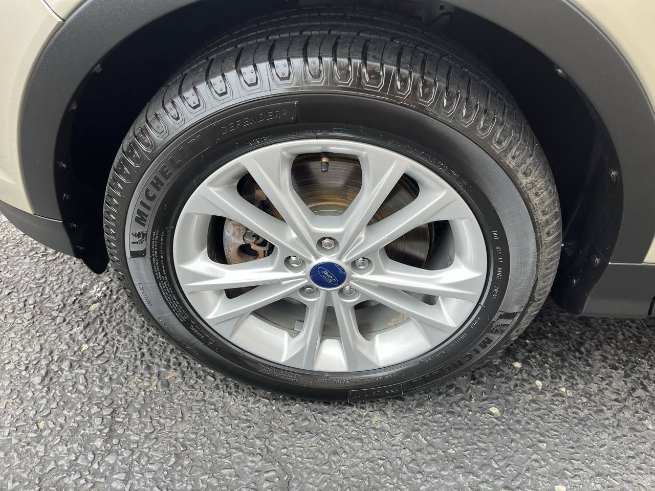 Used 2017 Ford Escape SE AWD/4WD image 15