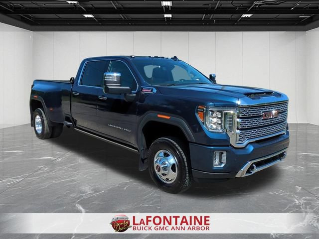 Certified 2022 GMC Sierra 3500 Denali w/ Denali Ultimate Package AWD/4WD image 2