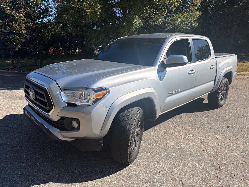 Used 2023 Toyota Tacoma SR5 RWD image 5