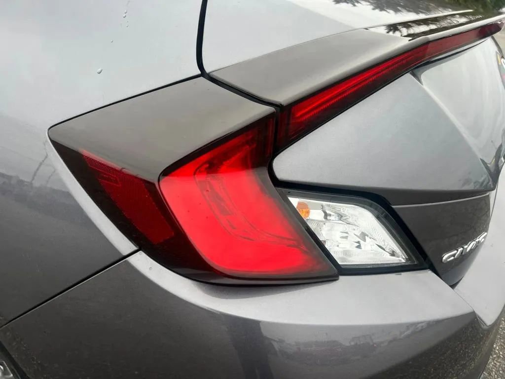 Used 2019 Honda Civic EX image 32
