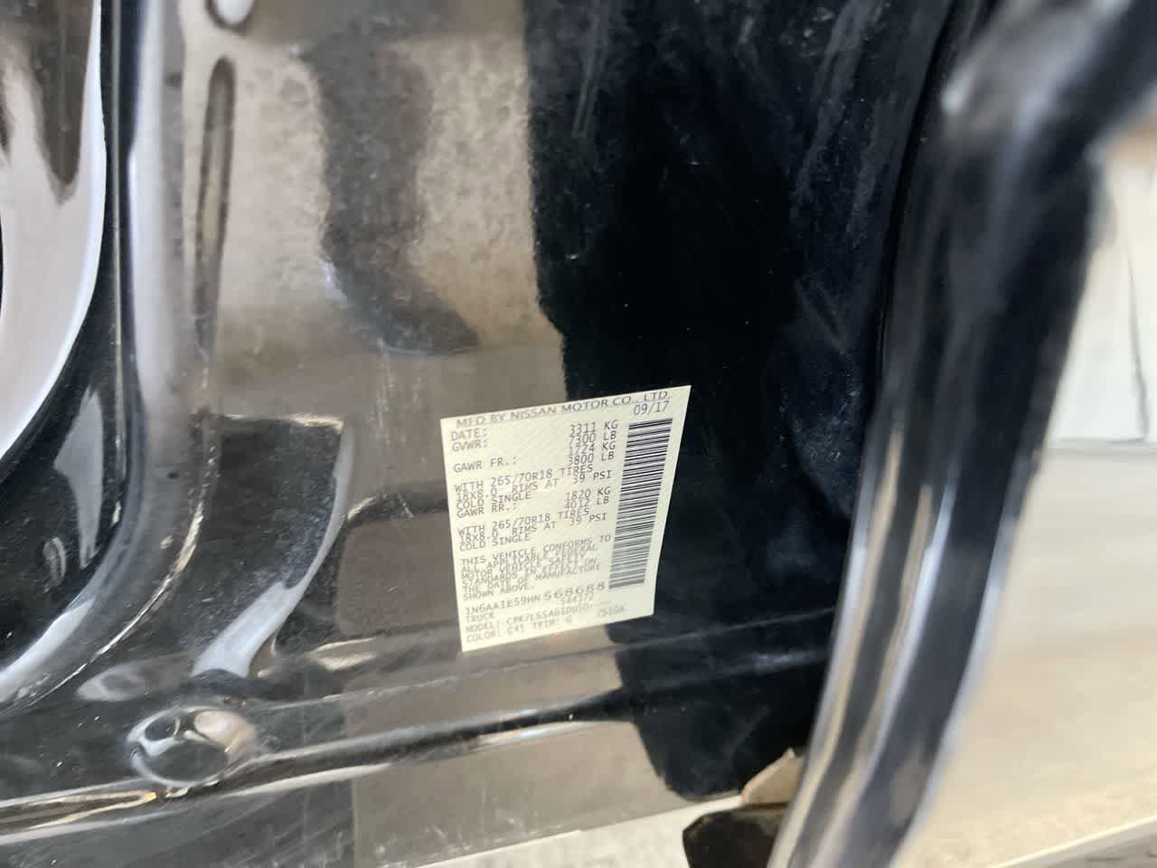 Used 2017 Nissan Titan SV AWD/4WD image 27